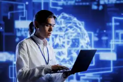 Autonomous IT Support Agent Esm W400