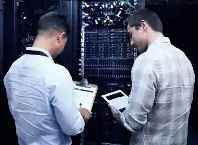 Checking Server Room Esm W400