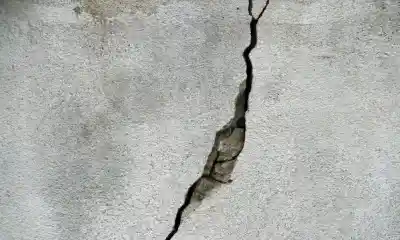 Cracked Concrete Esm H240