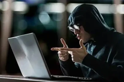 Hacker Shutterstock Esm H267