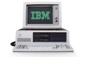 Shutterstock Ibm Pc Esm H240