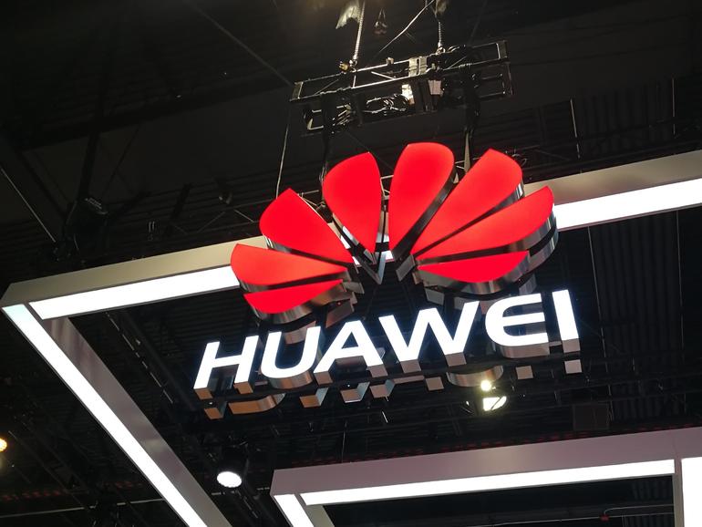 Huawei Logo Ces
